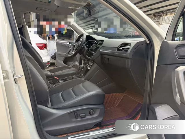 Volkswagen Tiguan L id 4258339 из Китая 14