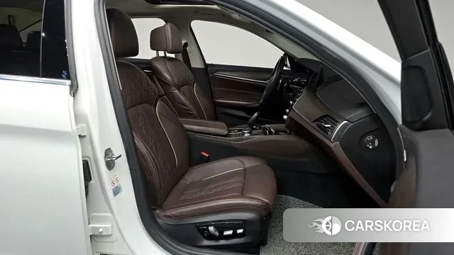 BMW 5 Series (G30) id 3773194 из Кореи 20