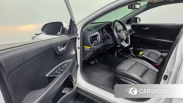 Kia Stonic id 4615444 из Кореи 32