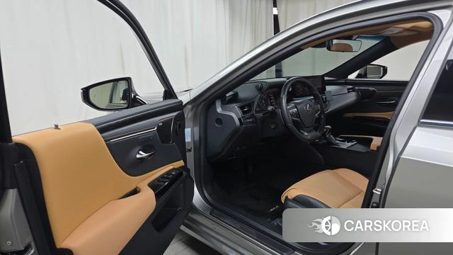 Lexus ES300h 7th generation id 3870356 из Кореи 20