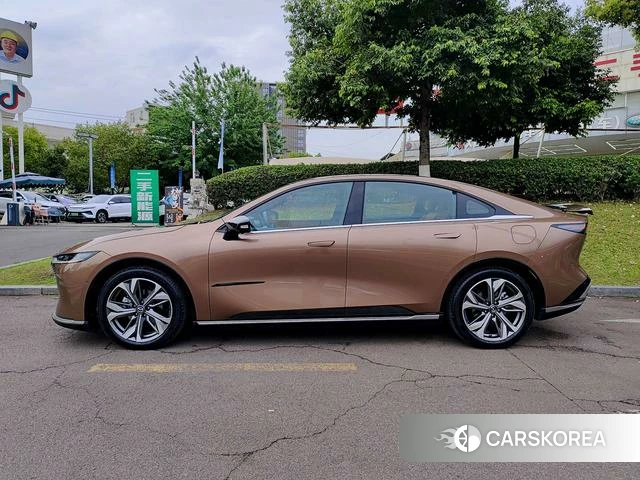 Mazda EZ-6 id 4262273 из Китая 10