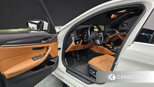 BMW 5 Series (G30) id 3415784 из Кореи 20