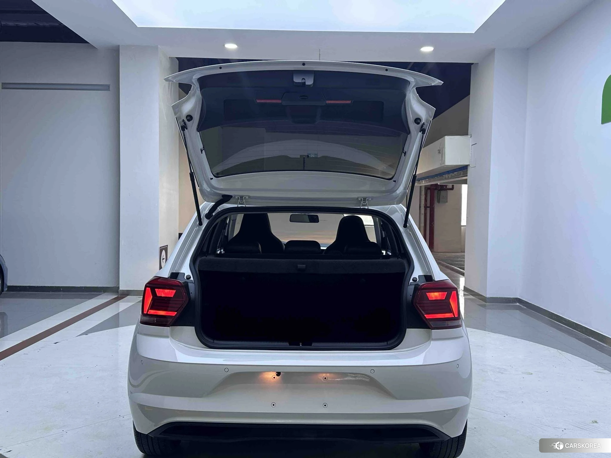 Volkswagen Polo id 4512548 из Китая 19