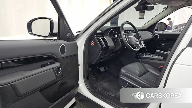 Land Rover Discovery 5 id 4568439 из Кореи 37