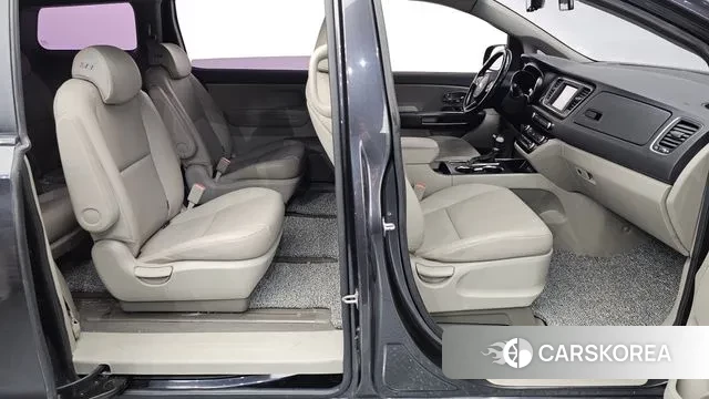 Kia The New Carnival id 3647048 из Кореи 20