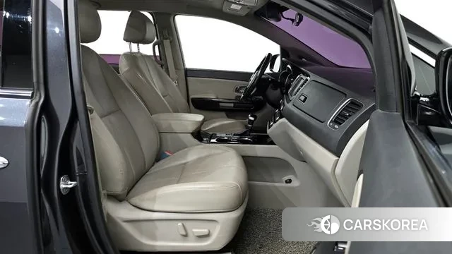 Kia The New Carnival id 2344039 из Кореи 20