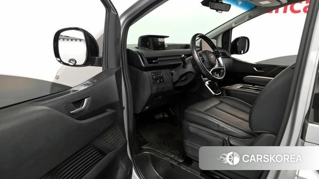 Hyundai Staria id 4223176 из Кореи 20