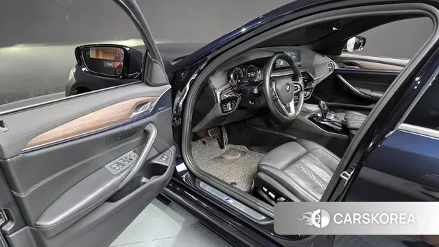 BMW 5 Series (G30) id 2991402 из Кореи 20