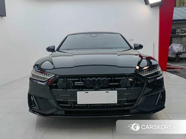 Audi A7L id 4265996 из Китая 19