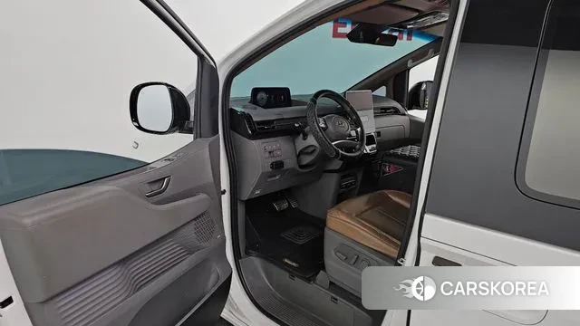 Hyundai Staria id 3237579 из Кореи 20