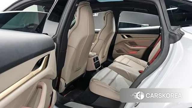 Porsche Taycan id 3669852 из Кореи 20