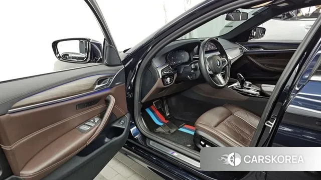 BMW 5 Series (G30) id 3291699 из Кореи 20