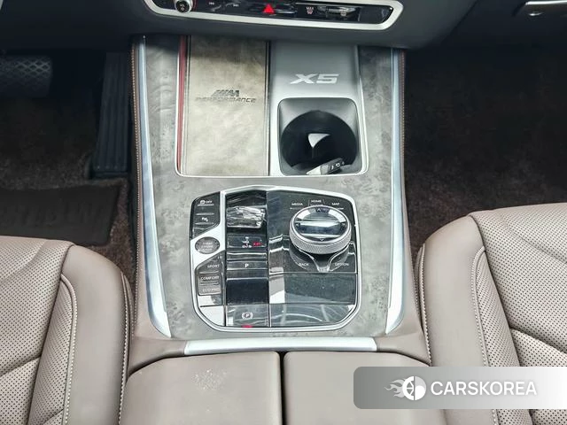 BMW X5 id 4257648 из Китая 16