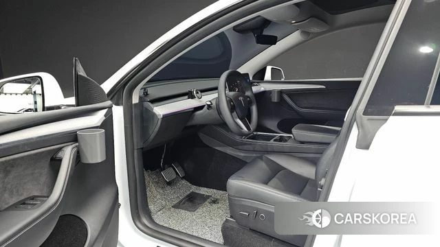 Tesla Model Y id 4571447 из Кореи 36