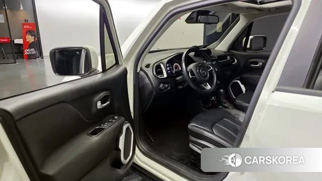 Jeep Renegade id 3232876 из Кореи 20