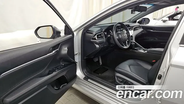 Toyota Camry (XV70) id 2602926 из Кореи 20