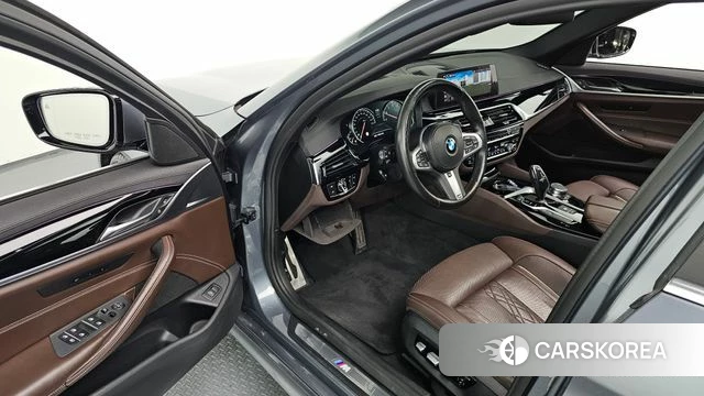 BMW 5 Series (G30) id 4318168 из Кореи 20
