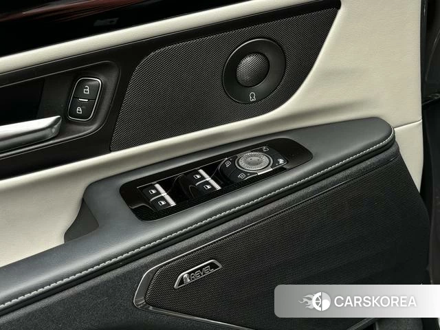 Lincoln Navigator id 4220938 из Китая 17