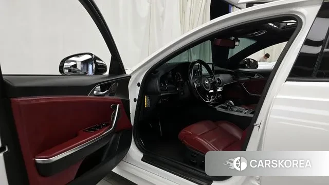 Kia Stinger id 2986786 из Кореи 20