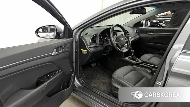 Hyundai Avante AD id 3925169 из Кореи 20