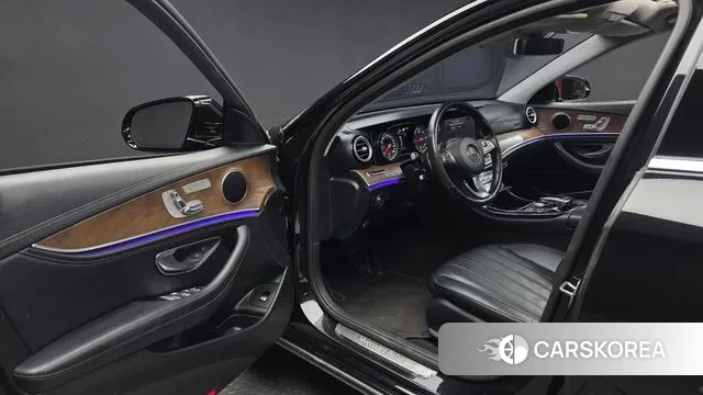 Mercedes-Benz E-Class W213 id 3423464 из Кореи 20