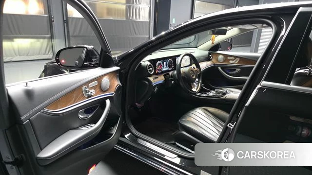 Mercedes-Benz E-Class W213 id 4698973 из Кореи 20