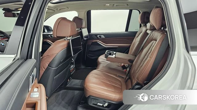 BMW X7 (G07) id 4726350 из Кореи 33