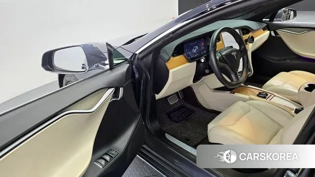 Tesla Model S id 3117547 из Кореи 20