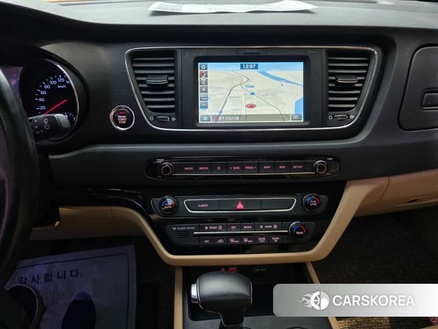 Kia All New Carnival id 4417147 из Кореи 20