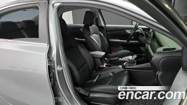 Kia Come New K3 id 2687571 из Кореи 20