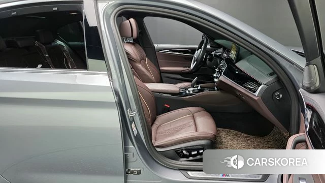 BMW 5 Series (G30) id 3877460 из Кореи 20