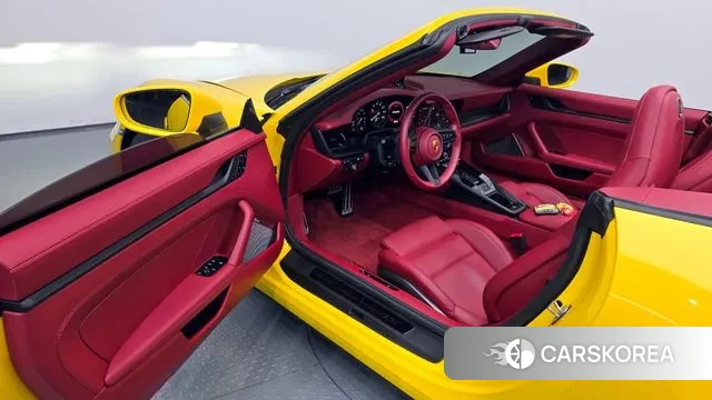 Porsche 911(992) id 3246659 из Кореи 20