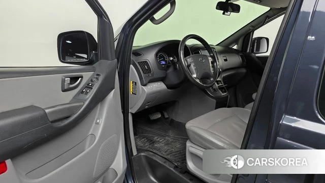 Hyundai The New Grand Starex id 4626467 из Кореи 31