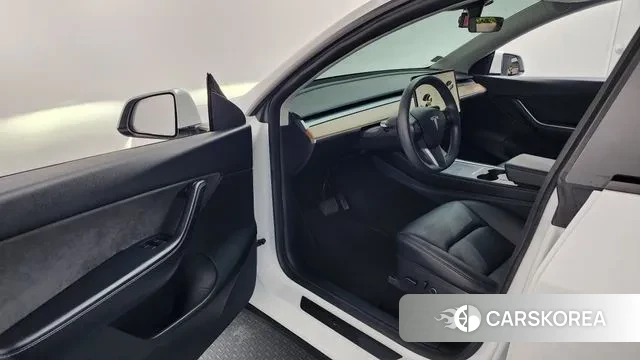 Tesla Model Y id 3301439 из Кореи 20