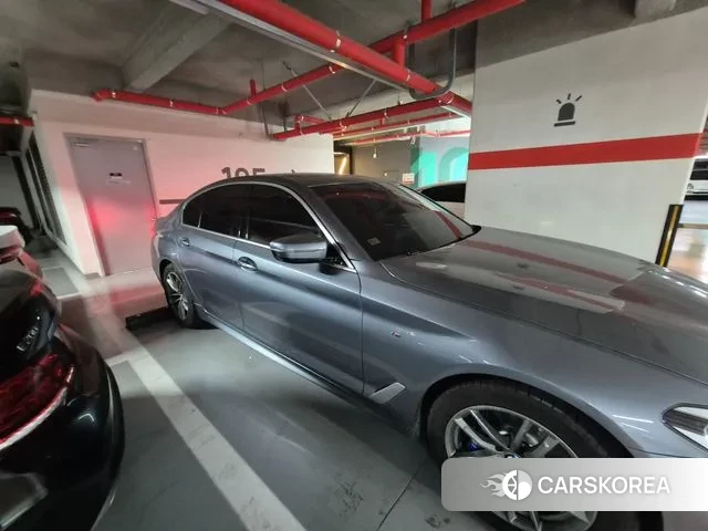 BMW 5 Series (G30) id 3733696 из Кореи 18