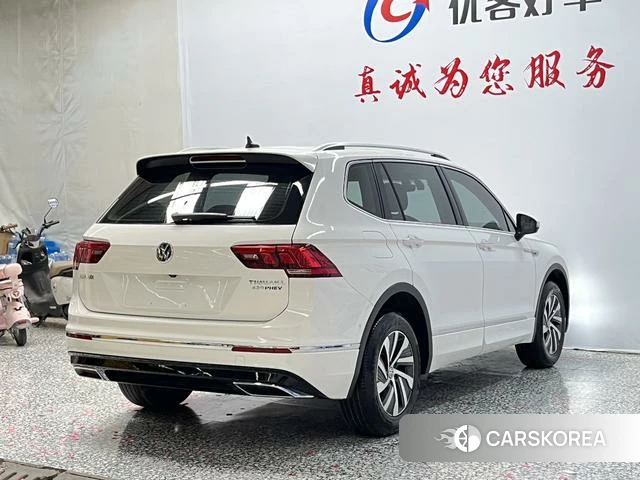 Volkswagen Tiguan L PHEV id 4399808 из Китая 18