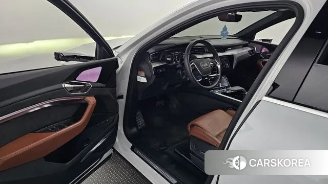 Audi e-Tron id 3060058 из Кореи 20