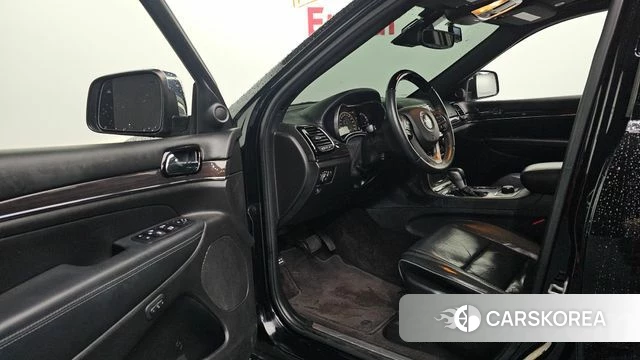 Jeep Grand Cherokee id 4490857 из Кореи 33