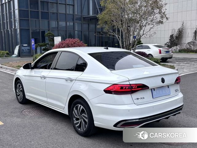 Volkswagen Bora id 4241439 из Китая 10
