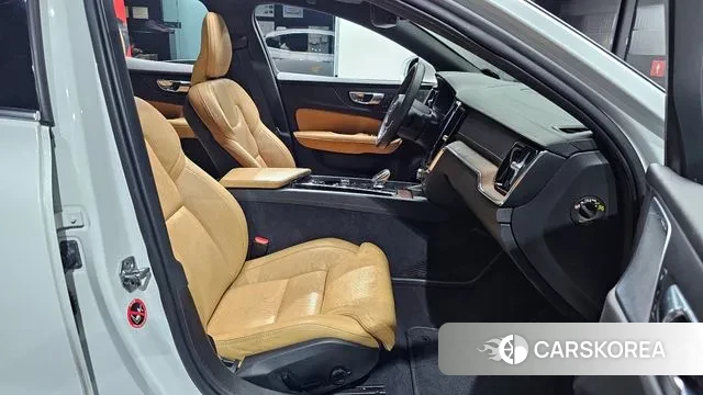 Volvo S60 3rd generation id 3713001 из Кореи 20