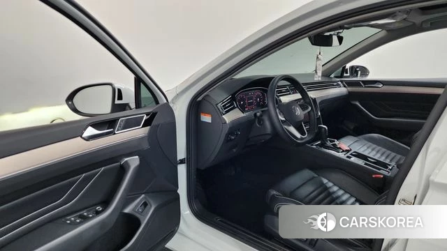 Volkswagen Passat GT (B8) id 3898610 из Кореи 20