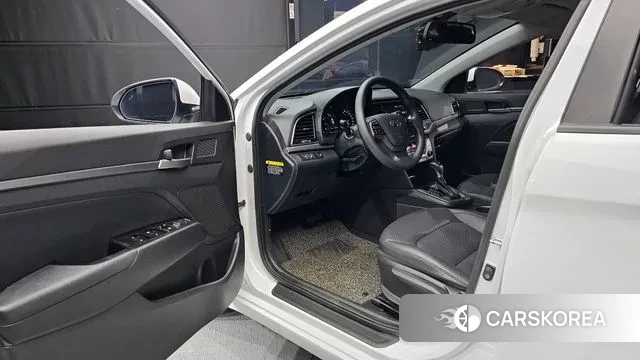 Hyundai Avante AD id 3034300 из Кореи 20