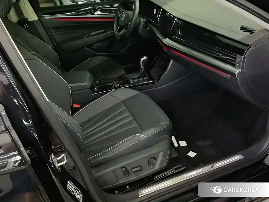 Volkswagen Passat id 4622338 из Китая 16
