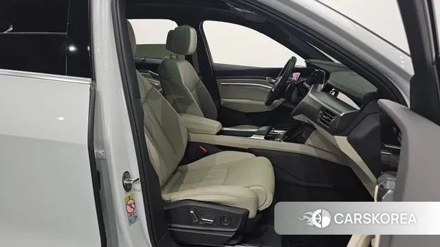 Audi e-Tron id 3726355 из Кореи 20