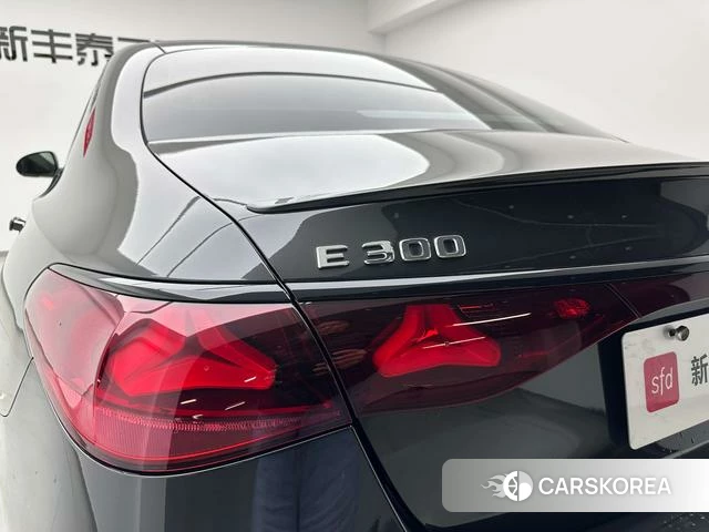 Mercedes-Benz E-class (imported) id 3908298 из Китая 32