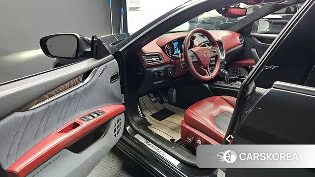 Maserati Ghibli id 3356823 из Кореи 20