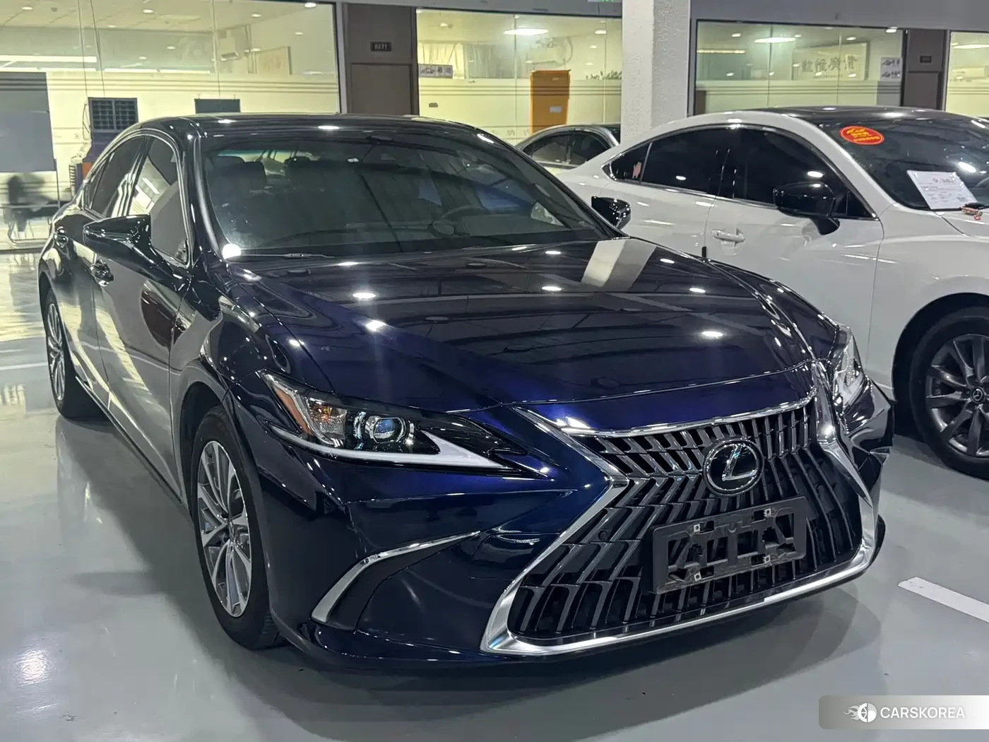 Lexus ES id 4570468 из Китая 17