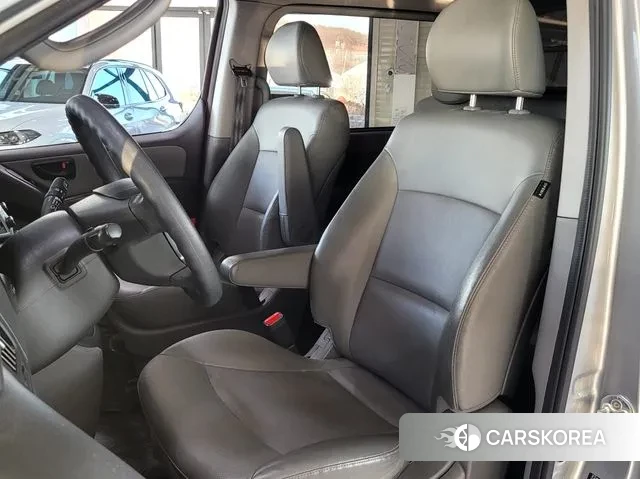 Hyundai The New Grand Starex id 3556853 из Кореи 19