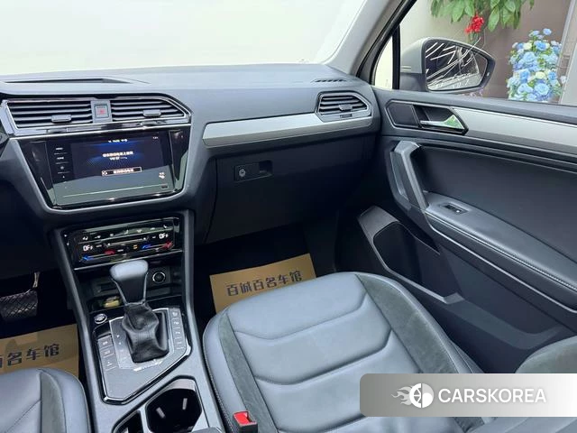 Volkswagen Tiguan L PHEV id 4209979 из Китая 17