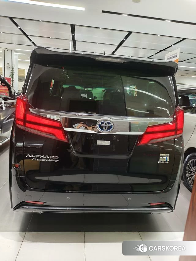 Toyota Elfa id 4328892 из Китая 12